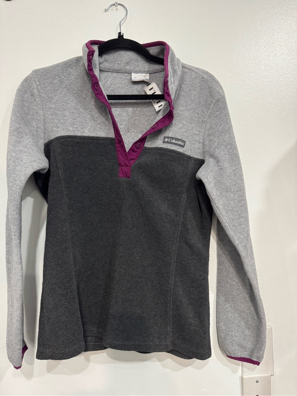 Columbia Women's Charcoal & Light Gray Fleece Pullover with Purple Trim